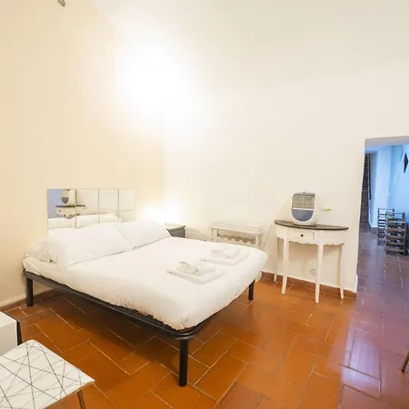 Апартаменты Campo De Fiori Grotto *