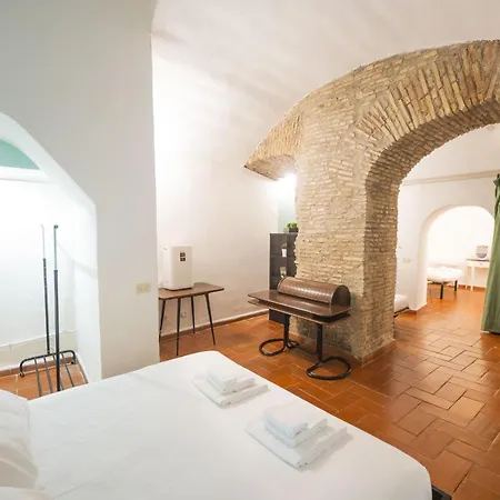 Апартаменты Campo De Fiori Grotto